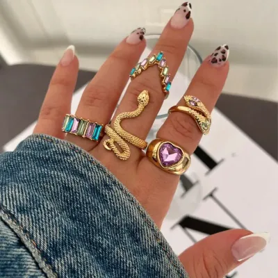 Colorful Fashion Snake and Peach Heart Design Finger Rings